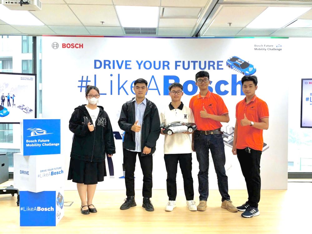 Đội Smart-Car của Đại học Lạc Hồng Vượt Qua Vòng Tuyển Chọn Bosch Future Mobility Challenge 2025