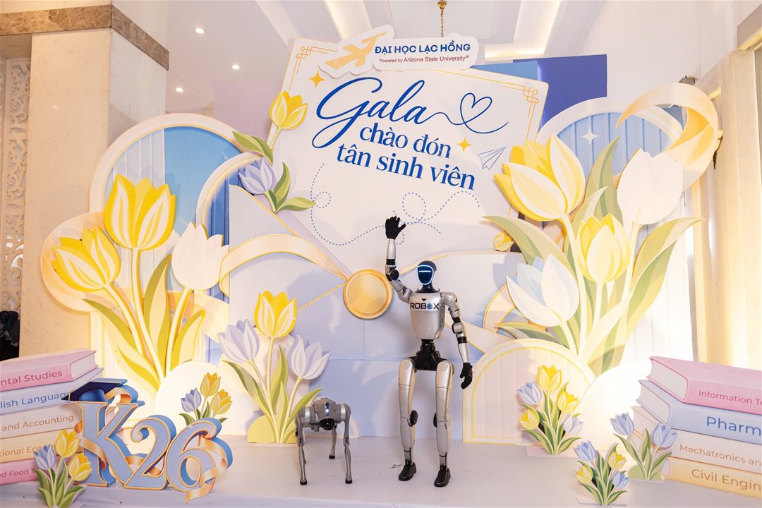 Hai “người bạn” đặc biệt tại Ngày hội sinh viên LHU 2026