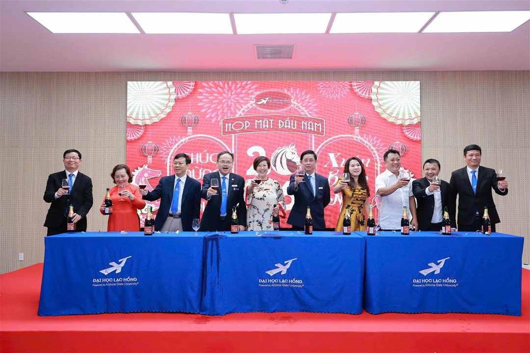 Khởi động Xuân Bính Ngọ 2026 trong không khí ấm áp